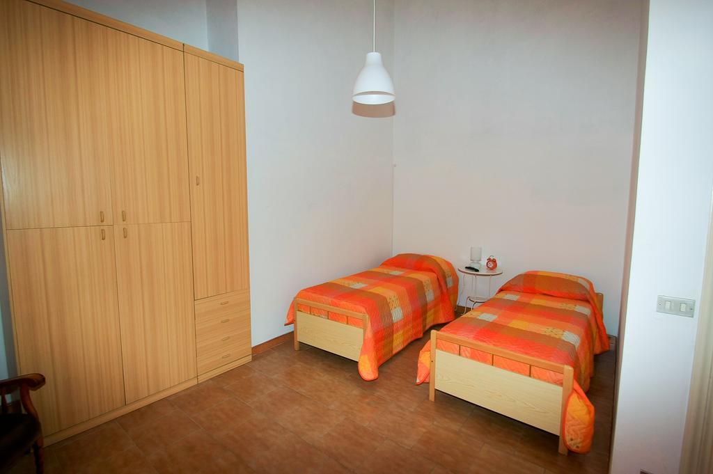 דירות אג'רולה Casa Vacanze San Lorenzo חדר תמונה